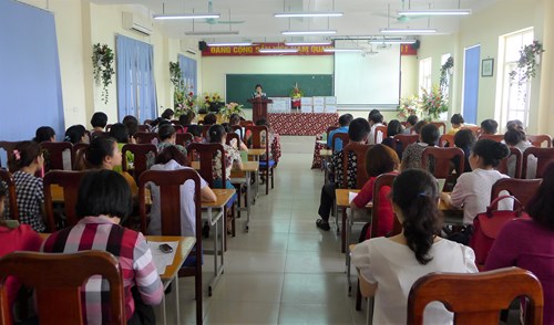 Trường THCS Ái Mộ tổ chức Hội nghị tổng kết năm học 2016 – 2017